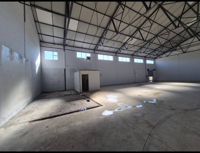 2,350M² FACTORY TO LET IN MAITLAND